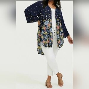 Torrid 3/4 Floral Kimono, Duster Swim Coverup 100% Rayon.